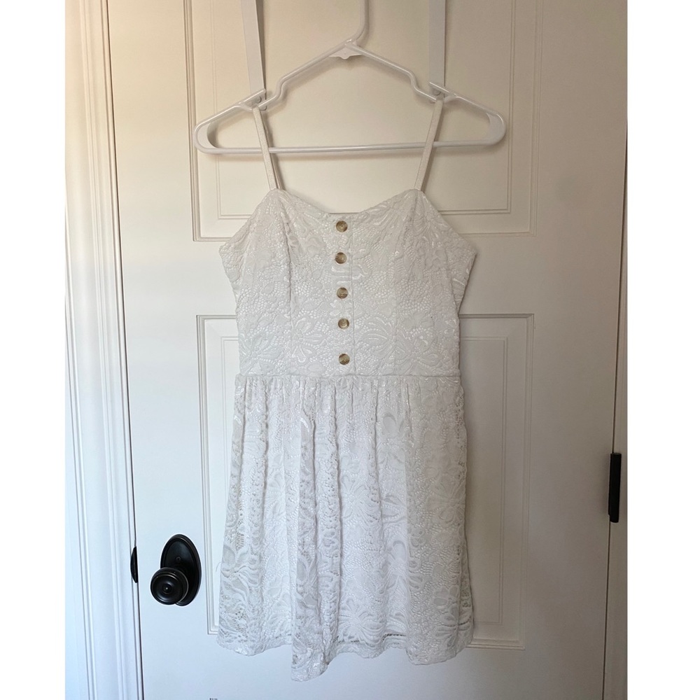 Simple/Comfy White Dress